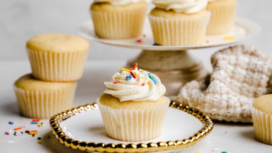 The Most Amazing Vanilla Cupcake Recipe